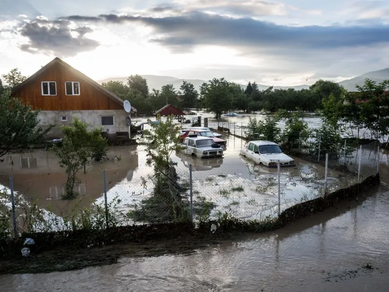 Inundaţii la Bacel, în judeţul Covasna - Foto: Profimedia Images