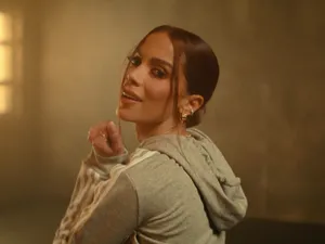 Anitta, primul artist din Brazilia care a ajuns în fruntea clasamentului global Spotify. / Foto: rollingstone.com