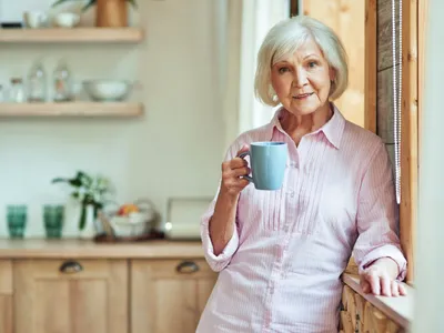 Pensionară la pensie - Foto: Freepik