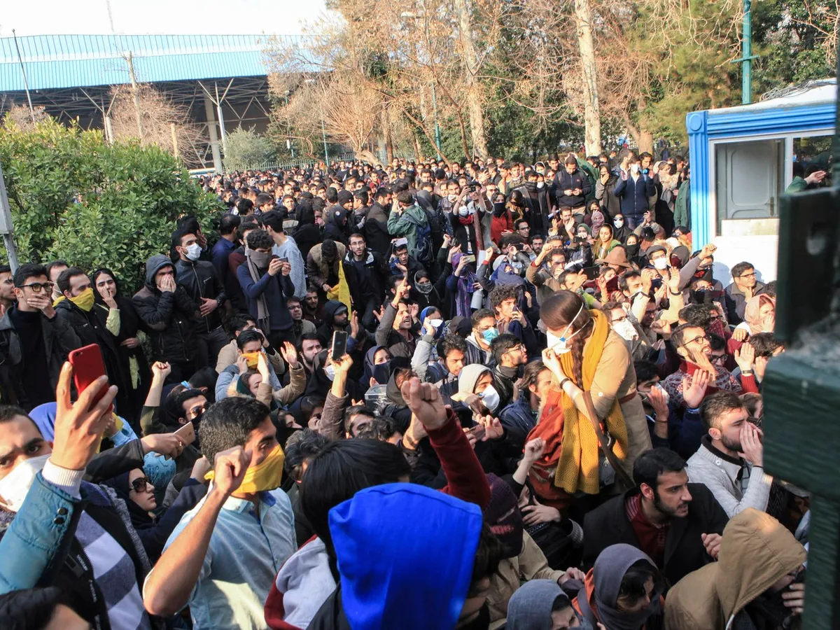 Studenți iranieni s-au alăturat protestelor - Foto: Profimedia Images (imagine cu rol ilustrativ)