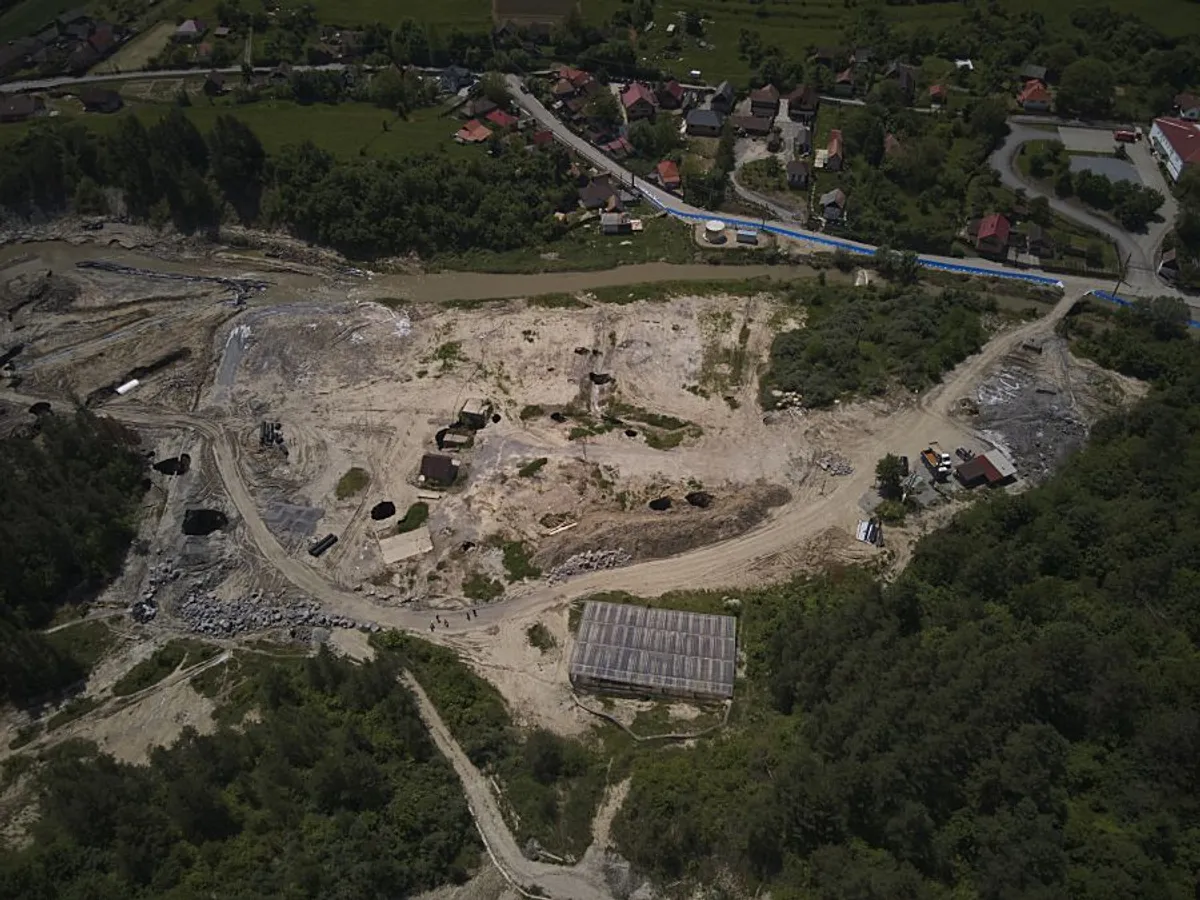 Plan general din dronă cu Salina Praid, la suprafaţă - Foto: INQUAM PHOTOS/Alex Nicodim