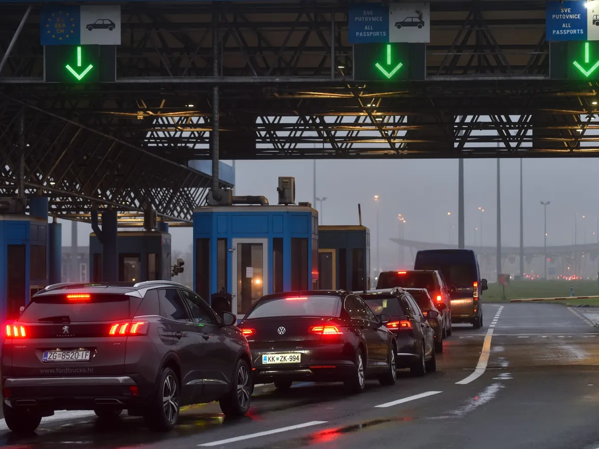 Slovenia reimpune controalele la granițele cu Croația și Ungaria - Foto: Profimedia Images (imagine cu caracter ilustrativ)