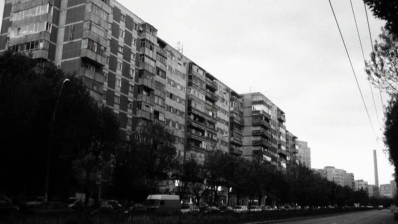 Unde sunt cele mai ieftine apartamente din Bucureşti? Cât costă ele? - Foto: - Flickr/Simon Laird
