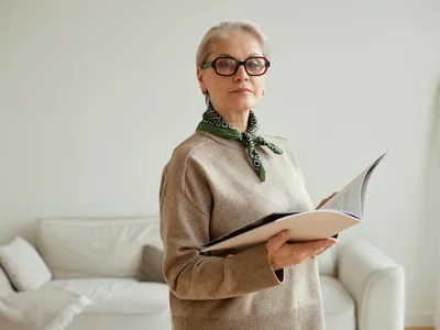 Pensionar interesat de pensii - Foto: Freepik