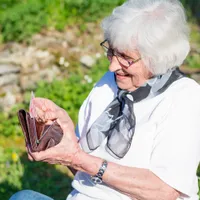 Pensionară - Foto: Magnific (Imagine cu rol ilustrativ)