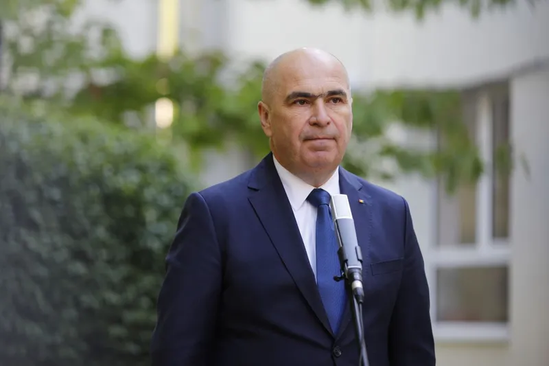 Ilie Bolojan, c&acirc;nd vota &icirc;n turul al doilea al alegerilor prezidenţiale şi era preşedinte interimar - Foto: INQUAM PHOTOS/Mălina Norocea