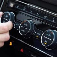 Butonul secret de pe panoul de bord al mașinii care te ajută să faci economie de 20% la combustibil - Foto: Arhiva