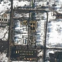 O nouă desfășurare de vehicule militare rusesti în Belarus, lângă granița cu Ucraina/FOTO: Twitter/ Jack Detsch