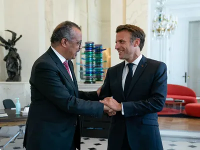 Secretarul OMS și președintele Franței