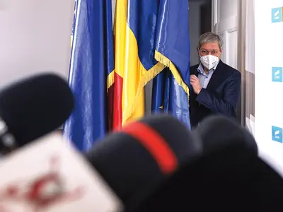 Dacian Cioloș a eșuat la conducerea USR și a ales să părăsească formațiunea  - Foto: INQUAM PHOTOS/ Octav Ganea