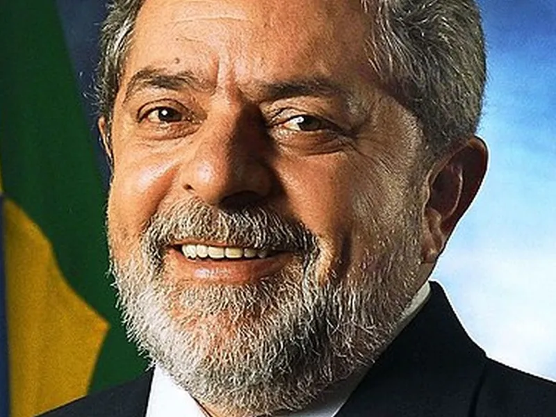 Preşedintele Lula da Silva foloseşte "morcovul și bățul" cu armata Braziliei, pro-Bolsonaro - Foto:  Ricardo Stuckert/Presidência da República, Wikipedia