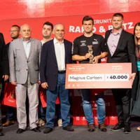 De la stânga la dreapta: Zlatko Klaric, Michael Khodarkovsky, Garry Kasparov, Magnus Carlsen, Marin Marusic și Augusta Valeria Dragic | Foto: Grand Chess Tour, Lennart Ootes