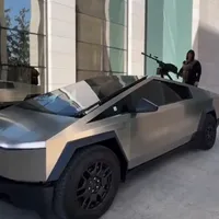 Kadîrov „și-a tras” un Tesla Cybertruck cu mitralieră. Spune că Elon Musk i l-a trimis „cadou” - Foto: X/ @Gerashchenko_en
