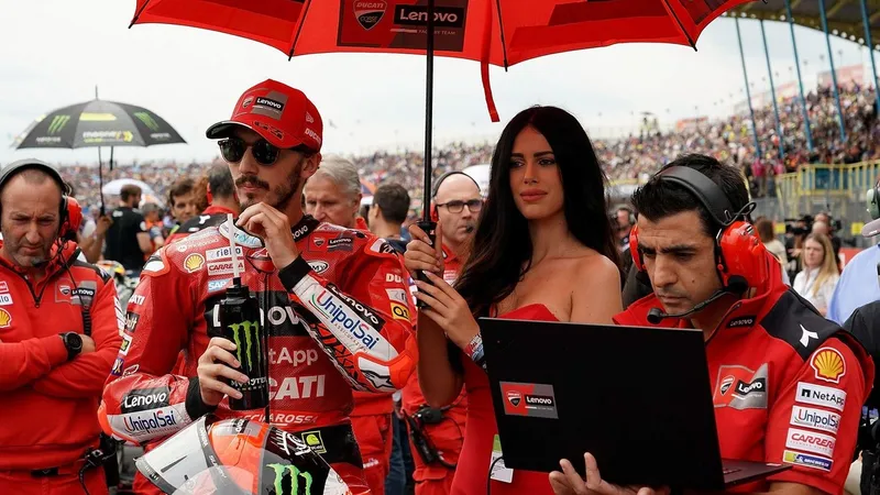 Pilotul italian de MotoGP Francesco Bagnaia, la MP al Olandei 2022. / Foto: Profimedia