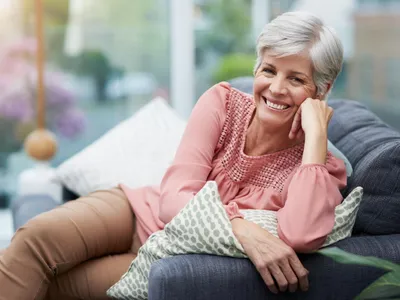 Pensionară la pensie - Foto: Freepik