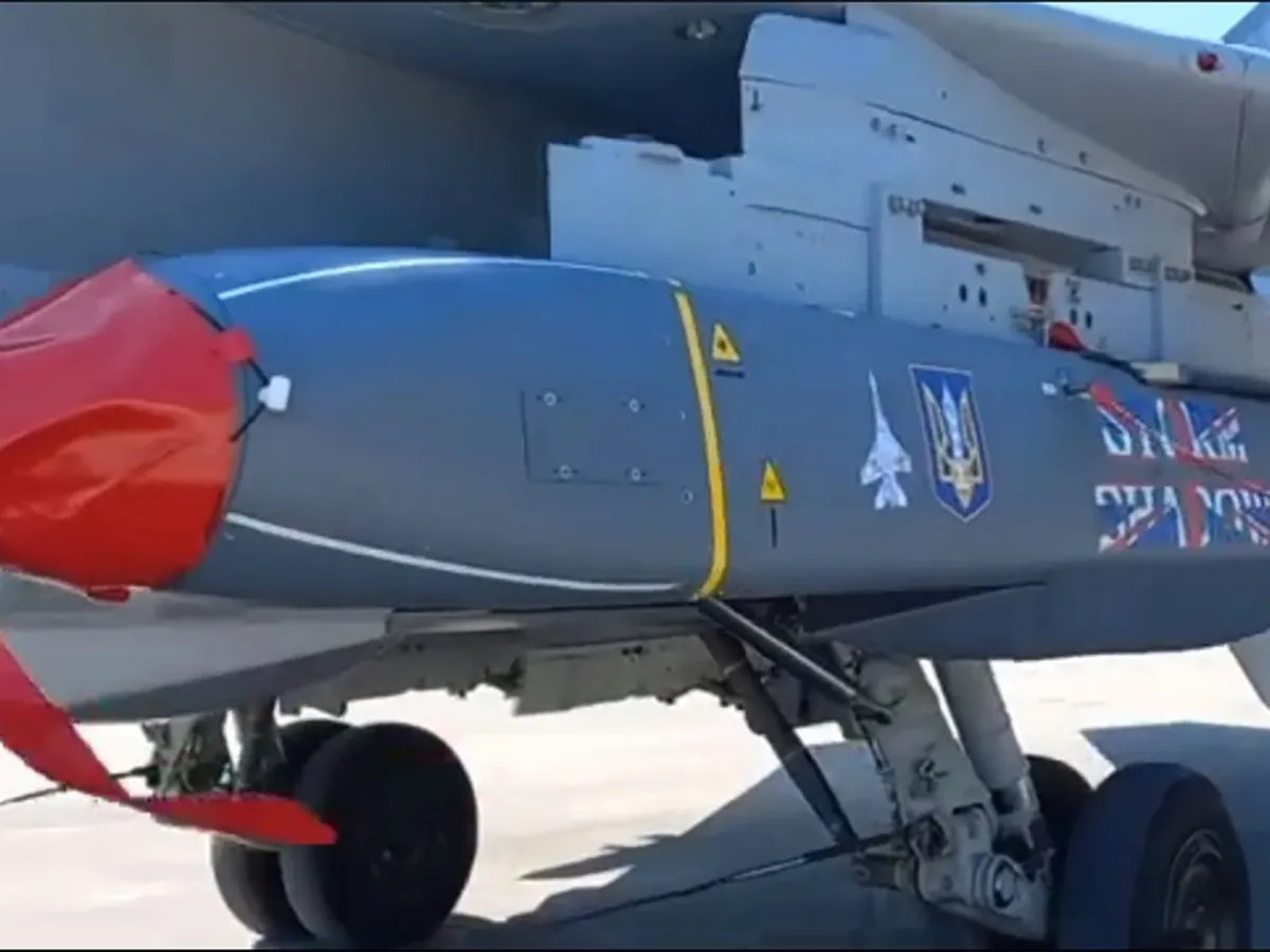 Rachetă Storm Shadow pe avion ucrainean Su-24-Foto: Profimedia Images