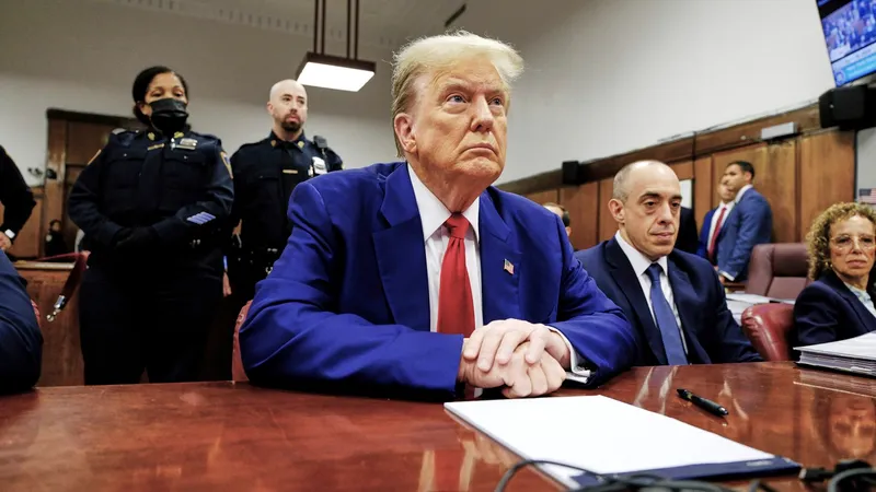 Fostul președinte al SUA, Donald Trump, amendat și amenințat cu închisoarea. Ce a făcut? - Foto: Profimedia Images