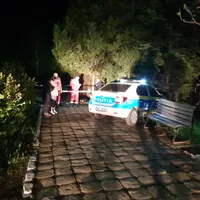 Femeie de 35 de ani, înjunghiată mortal de fostul concubin în parc. Iubitul actual, rănit. / Foto: resita.ro