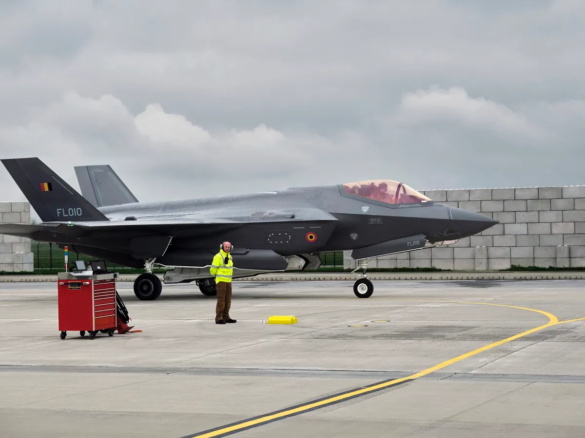 Avion F-25 - Foto: Profimedia Images