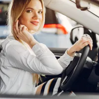 Noi reguli pentru șoferi, în Codul Rutier. Legea a fost promulgată de Ilie Bolojan - Foto: Freepik.com