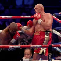 Tyson Fury l-a făcut KO pe Derek Chisora. / Foto: Profimedia