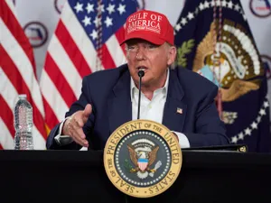 Trump, în vizita la închisoarea „Alcatrazul cu aligatori”: „Cine evadează, va fi fugărit crocodili" - Foto: Profimedia images