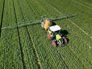 Agricultură intensivă folosind pesticide - Foto: Profimedia Images