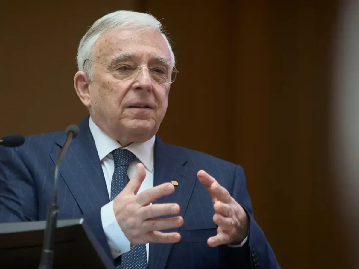 Mugur Isărescu - Foto: Profimedia Images