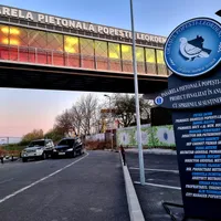 20.000 euro a plătit primarul din Popești pentru un monument care marchează ridicarea unei pasarele