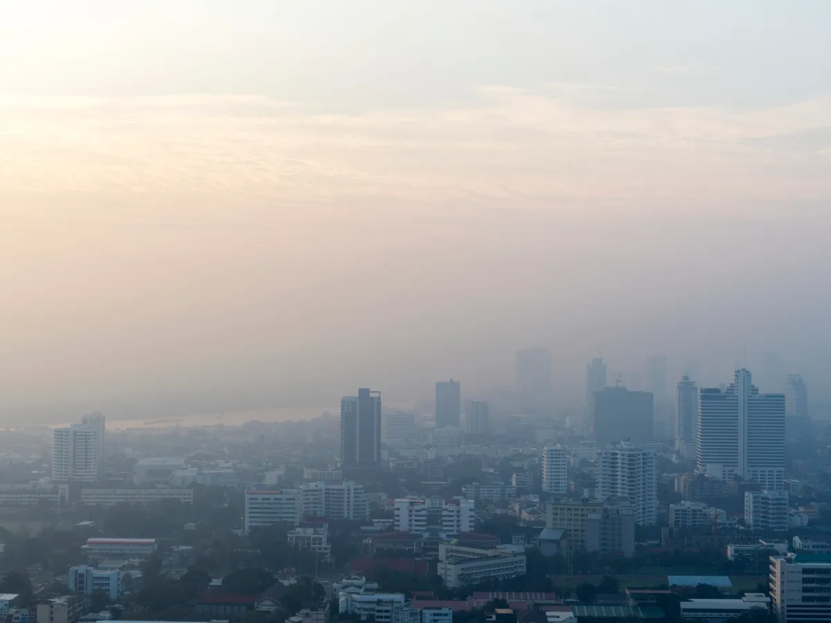 Capitală acoperită de ceață toxică: autoritățile emit avertismente îngrijorătoare pentru populație - FOTO: Freepik(imagine cu rol ilustrativ)