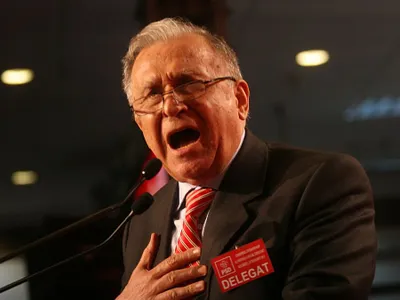 Decesul lui Ion Iliescu. Suporterii au refuzat momentul de reculegere. Unde s-a întâmplat asta? - Foto: Profimedia Images