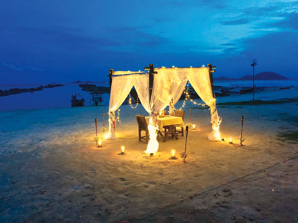 O cină romantică 100% exotică. Koh Samui, Hotel Conrad Koh Samui 5*