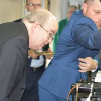 Ambasadorul Marii Britanii și Directorul Monetăriei (dreapta) / FB