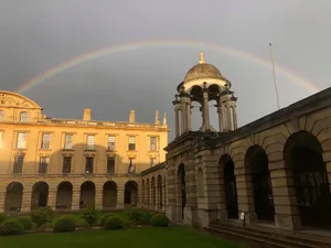 Neînvățarea matematicii afectează negativ dezvoltarea cerebrală a adolescenților/FOTO: Facebook/University of Oxford