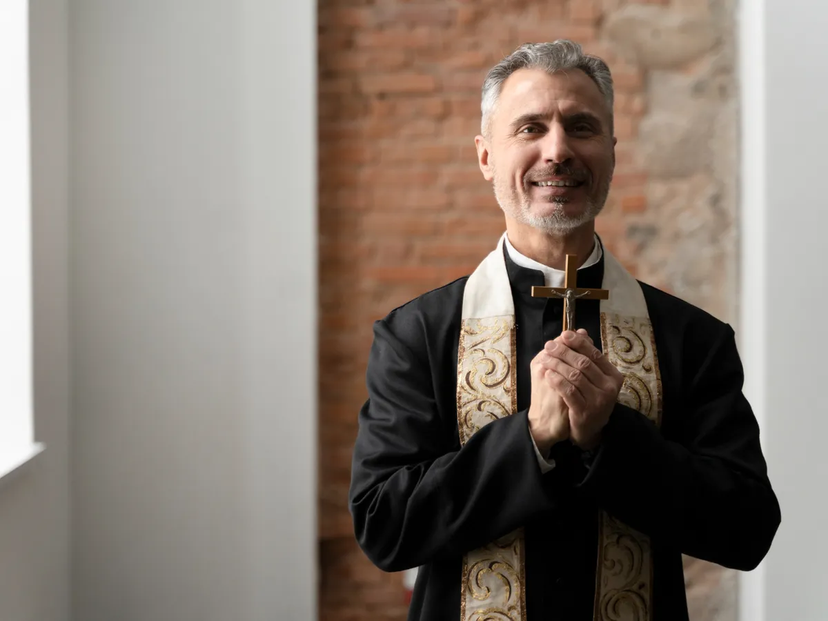 Preot Foto: Freepik (imagine cu rol ilsutrativ)