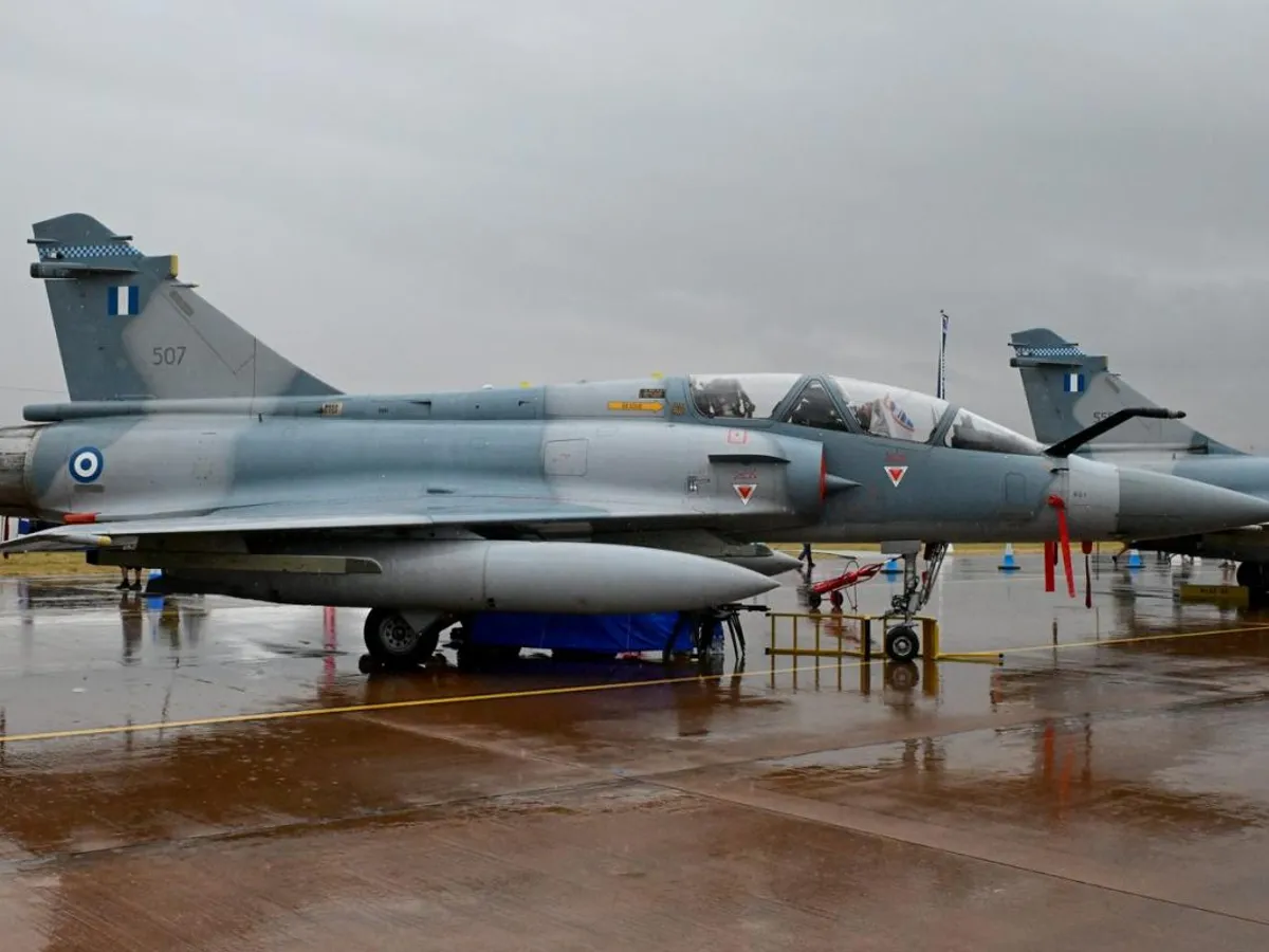Foto: Avionul de vânătoare ar fi avut o defecțiune tehnică. Pilotul s-a salvat Sursa: Profimedia