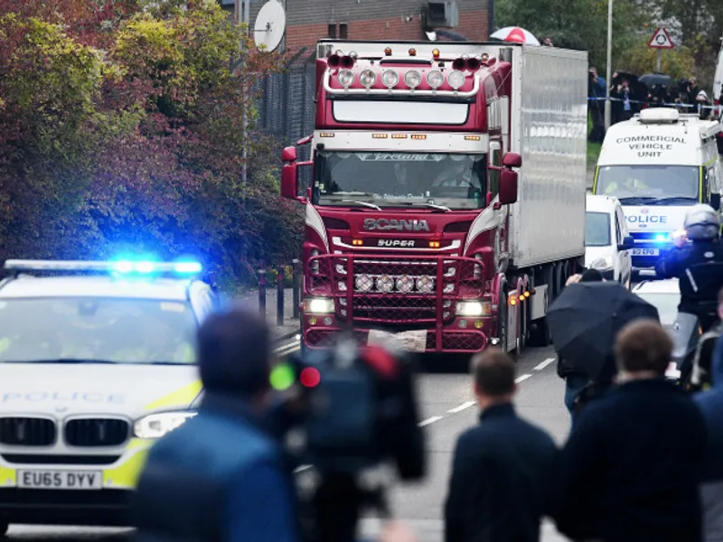 În octombrie 2019, treizeci şi nouă de persoane - 31 de bărbaţi şi 8 femei - au fost găsite decedate într-un parc industrial în apropiere de Londra, într-un camion frigorific/FOTO: Getty