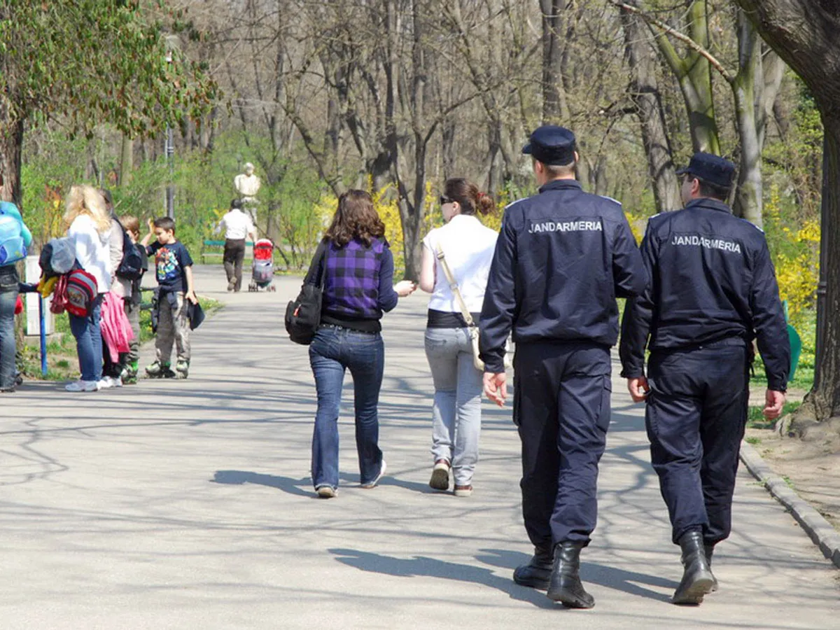 Jandarmeria București a dat amenzi de 36.700 lei după meciul FCSB - Petrolul Ploiești, cu scor 3-1