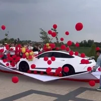 Manelistul cu Ferrari Roma de 250.000 € i-a luat iubiteiMercedes-Benz Mercedes-AMG GT 43 - Foto: Instagram/@cristinapuceann