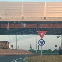 Un minor drogat care s-a răsturnat cu mașina, s-a filmat din nou la volan Foto: presasm.ro