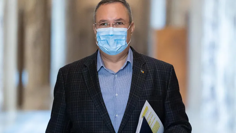 Lucrarea de doctorat a premierului Ciucă, verificată de Universitatea Naţională de Apărare „Carol I”. / Foto: puterea.ro