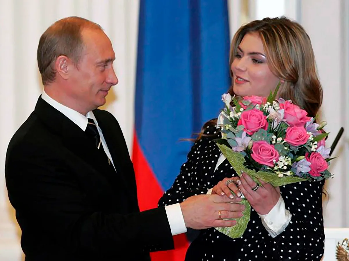 Jurnalistul care a dezvăluit relația lui Putin cu Alina Kabaeva a murit. A mâncat ciuperci otrăvitoare