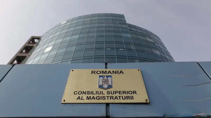 CSM refuză avizarea proiectului privind pensiile speciale - Foto: Inquam Photos / George Călin (rol ilustrativ)