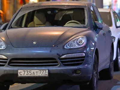 De ce nu au mai pornit maşinile Porsche în Rusia, incident care a blocat sute de bolizi în parcări