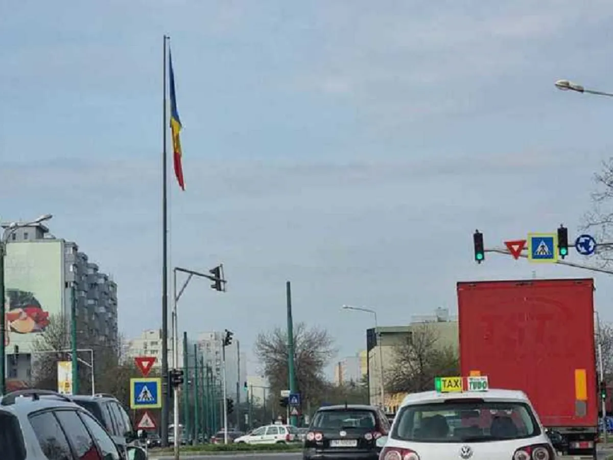 Drapele la Timișoara - Foto: news.ro