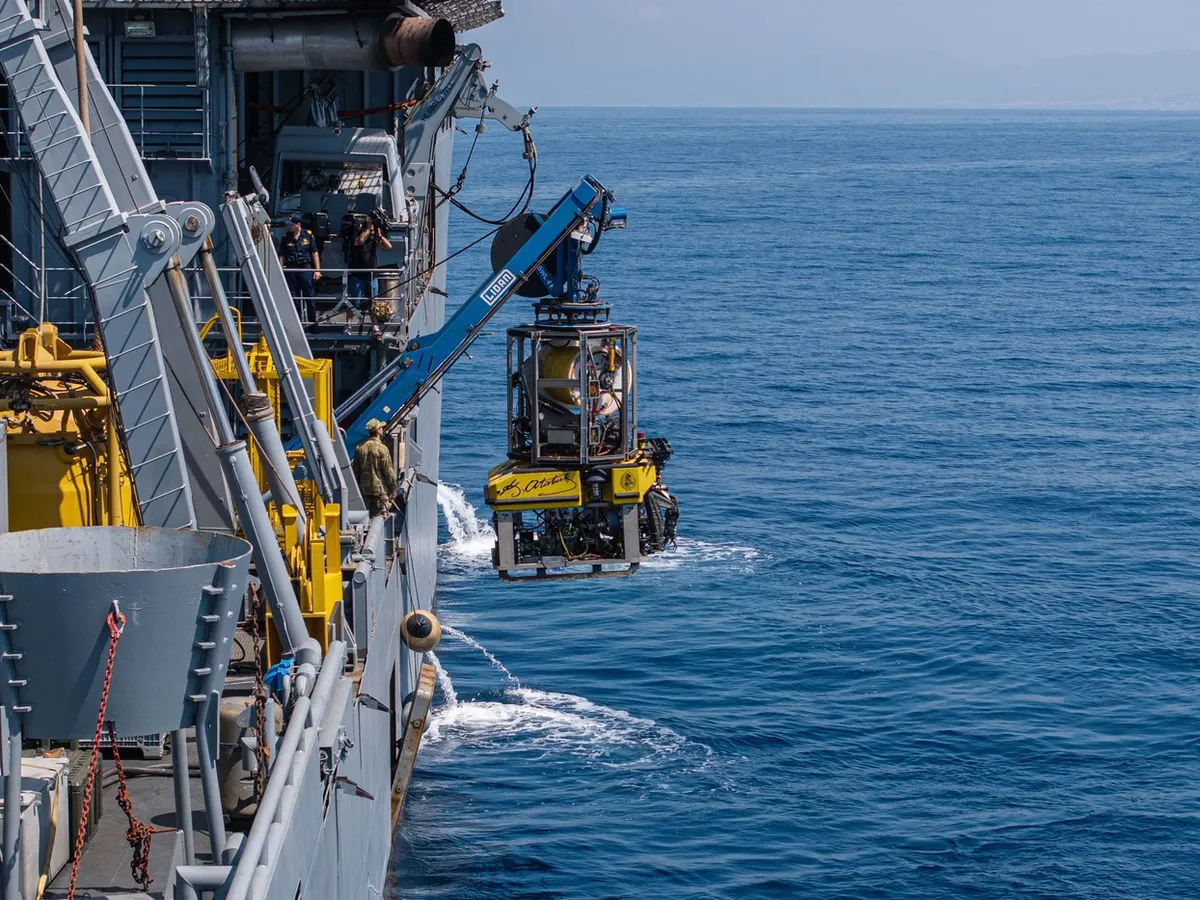 VIDEO Turcia folosește roboți subacvatici pentru a căuta epava navei scufundată la Girne. 16 oameni, dispăruți