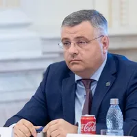Vlad Pufu (PNL): „La periferia oraşului Rm. Sărat, în două containere, trăiesc 8 persoane, fără apă” - Foto: Facebook/ Vlad Pufu