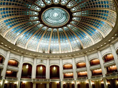 Parlament - Foto. FB