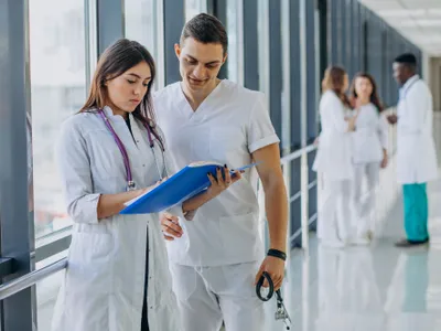 Medici- Foto: magnific.com (rol ilustrativ)