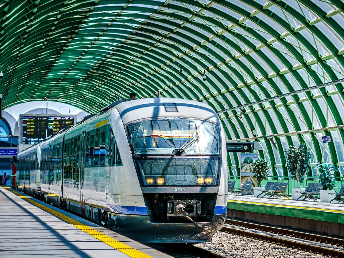 Tren în gara de Nord - Foto: CFR Călători / FB